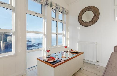 Hele Complejo | Beach Cove Coastal Retreat