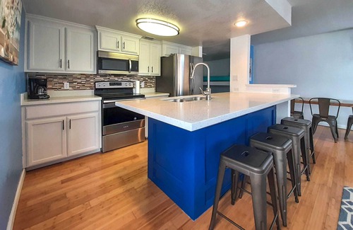 South Padre Island Apartamento | Beach Digs: Walk to Restaurants, Bars & Ocean