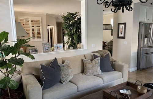 San Juan Capistrano Casa | Beach & Equestrian living with community pool, jacuzzi, gym, & pickleball courts