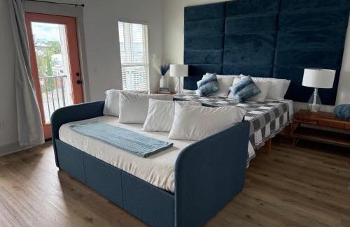 Sunnyside Casa | Beach Escape! 4BR Pool Home, Sleeps 15, Game Room & Minutes to 30A & Pier Park