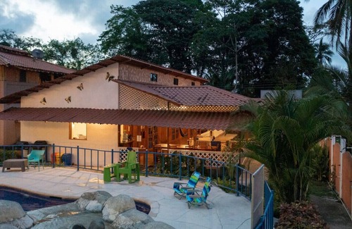 Manzanillo Apartamento | Beach Escape | Quiet Spot | Pool | Near Dining