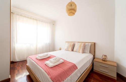 Viana do Castelo Apartamento | Beach Flat by House and People