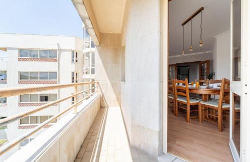 Viana do Castelo Apartamento | Beach Flat by House and People