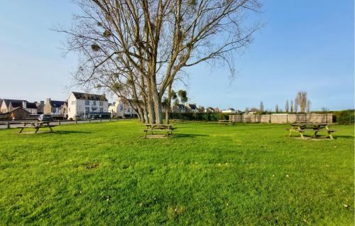 Saint-Benoit-des-Ondes Apartamento | Beach Front Apartment