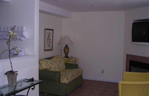 Misquamicut Condominio | Condominio de 2 dormitorios frente a la playa Sáb 6/29 - sáb 7/6