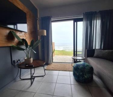 Henties Bay Apartamento | Beach Front 4