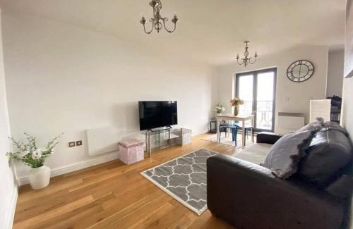 Castle Apartamento | Beach Front APT with Stunning Sea View