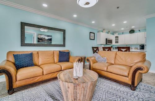 Pacific Beach Casa | Beach Front Bliss - Entire Condo - Crystal Pier