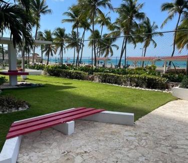 Isla Verde Apartamento | Beach Front Condo in Isla Verde!