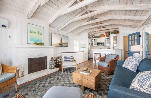 Montecito Apartamento | Beach Front Escape on Miramar Beach in Montecito