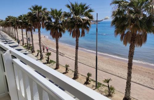 Villajoyosa Apartamento | Beach Front Esther 6 Villajoyosa VACATION RENTALS FROM 11 NIGHTS