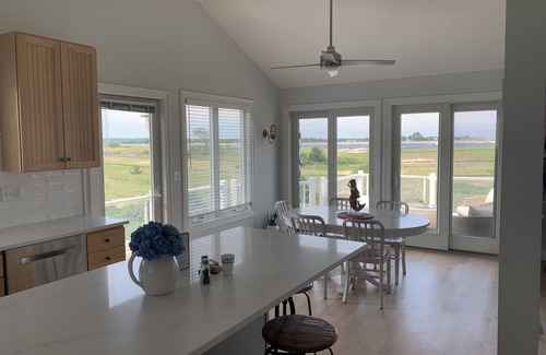 Newburyport Casa | Beach Front Getaway