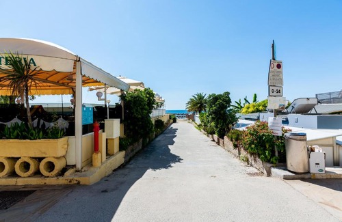 Arma di Taggia Apartamento | Beach Front Home - Appartamento sulla Spiaggia