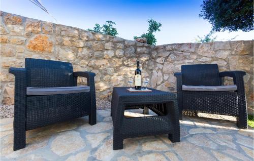 Miholascica Casa | Beach Front Home In Miholascica With Private Swimming Pool, Can Be Inside Or Outside