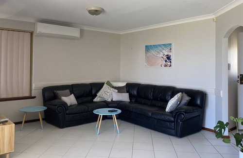 Silver Sands Casa | Beach front house with easy access to beach path