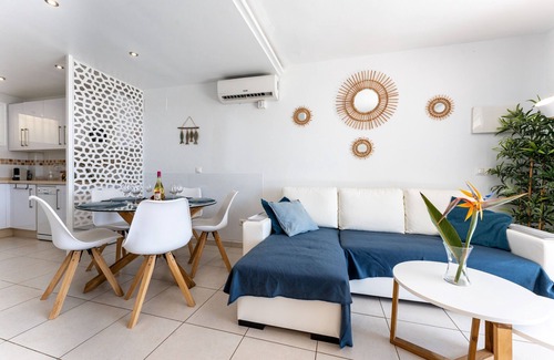 Sitio de Calahonda Chalet De Esquí | Casa de playa - Frente a la playa - Vistas al mar - 2 dormitorios - Dona Lola BEACH Resort - entre Marbella y La Cala de Mijas - Macarena - CS100