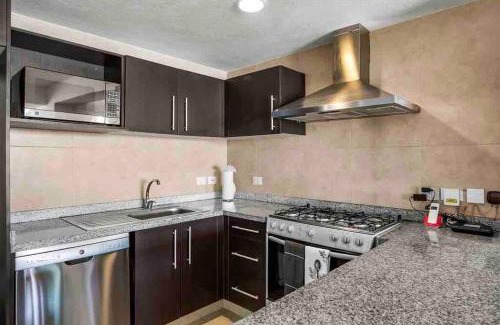 South Hotel Zone Apartamento | BEACH FRONT~ JACUZZI ~ SPECTACULAR OCEAN VIEWS
