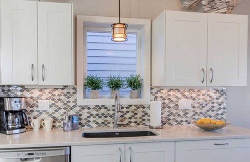 Manzanita Casa | Beach Front, Large home with hot tub, sleeps 15, great property!