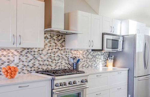 Manzanita Casa | Beach Front, Large home with hot tub, sleeps 15, great property!