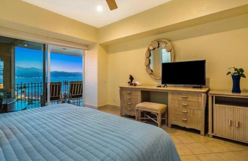 Marina Vallarta Apartamento | Beach Front-Ocean Views-Marina Luxury Condo-BVG