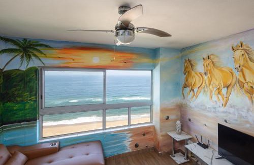 Kingsborough Apartamento | Beach Front Self Catering Apartment With Pool