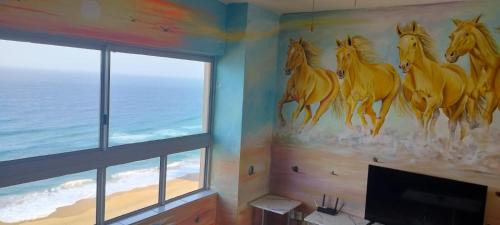 Kingsborough Apartamento | Beach Front Self Catering Apartment With Pool