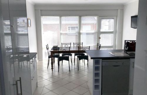 Victor Harbor Casa | Beach Front with Amazing Ocean Views