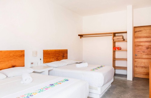 Tamarindos Casa | Beach Getaway + Pool, BBQ & Walk to Playa Zicatela