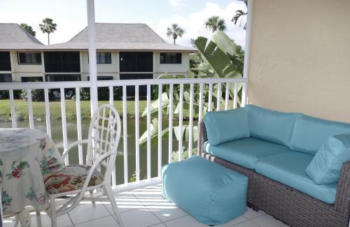 Fort Pierce Apartamento | Beach Getaway - Ocean beach, tennis, golf, pool with tiki bar