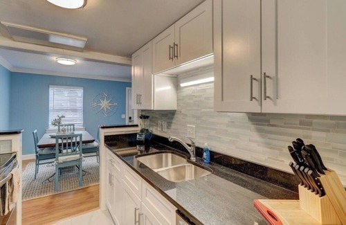 Palmetto Dunes Cabaña | Beach Getaway 2BR w/Pool + Modern Comforts