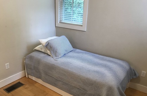 Tisbury Cabaña | Beach Guest House