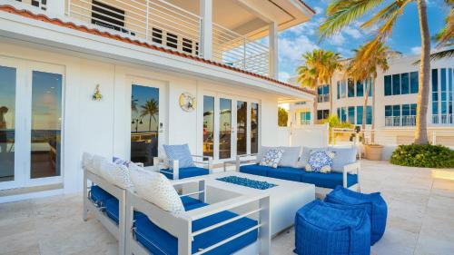 Birch Park Finger Streets Casa | Beach Haven by AvantStay Pool Ocean Views Steps from the Beach