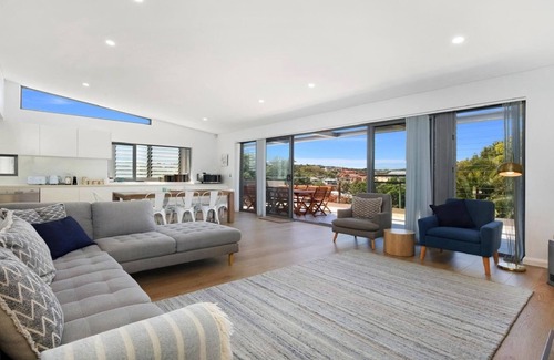Terrigal Apartamento | BEACH HAVEN | Close to beach , WIFI | Accom Holidays