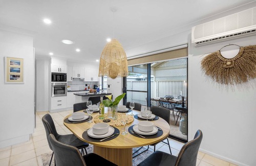 Vincentia Villa | Beach Holiday Villa Jervis Bay