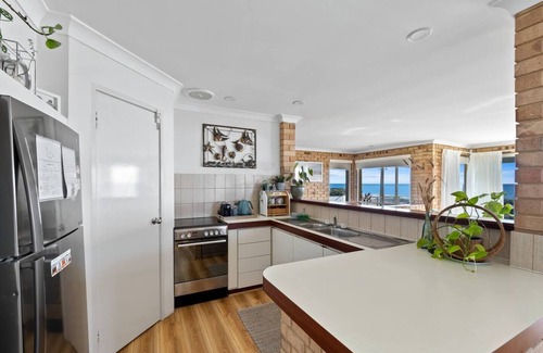Halls Head Casa | Beach Home: Epic Views: Private Enclosed Yard:Pets