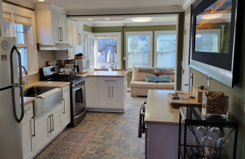 Bayville Casa | Beach Home w/ Private Beach Access just feet away
