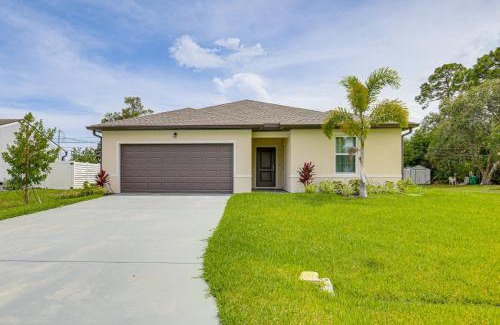 Port Saint Lucie Apartamento | Beach-Hop and Golf! Port St Lucie Apt with Shared Yard