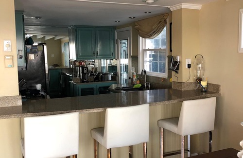 Hampton Bays Casa | Hampton Beachouse Shinnecock Hill en la familia del agua y admite mascotas por un mínimo de 5 días