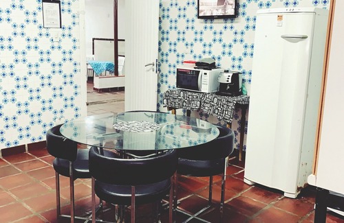 Jardim Centenario Casa | BEACH HOUSE 1 Guarujá Beach House 180 meters from the Sea