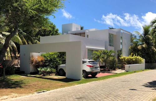 Jaua Casa | Casa de Playa 4 habitaciones en Interlagos. Naturaleza, comodidad y ocio en alto nivel