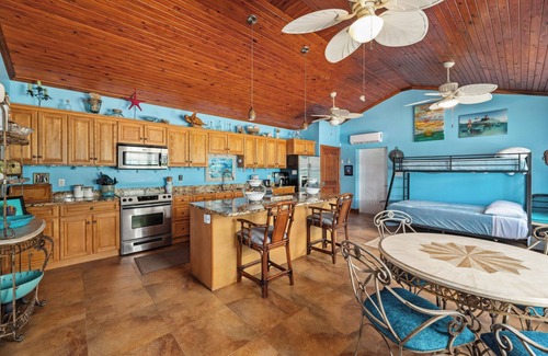 Old Man Bay Cabaña | Beach House and Cottage with 2 Full Kitchens, Sleeps 16.