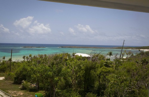 Clarence Town Casa | Casa de playa en el Blue Hole de Dean - ¡Caminando hasta el Blue Hole!
