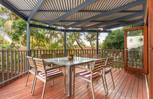 Suffolk Park Casa | Beach House at Tallows - pet-friendly 4 BR retreat