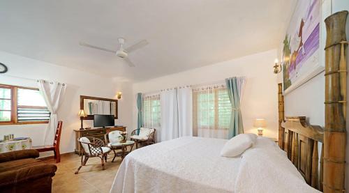 Negril Hotel | Beach House Condos, Negril