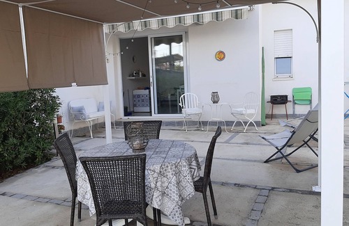 Ognina Villa | Pequeña villa junto al mar en alquiler