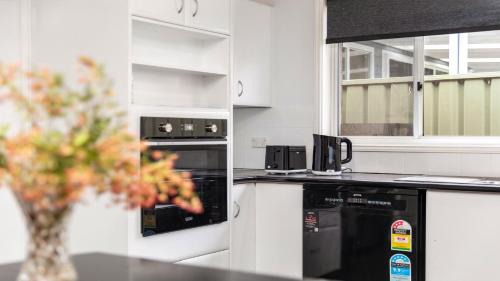 Ettalong Beach Casa | Beach House - Ettalong - Pet Friendly