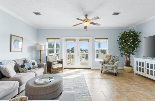 Laguna Beach Estates Casa | Beach House - Happy Wife Happy Life by Panhandle Getaways