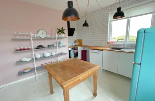 Holywell Casa | Beach House, Holywell Bay