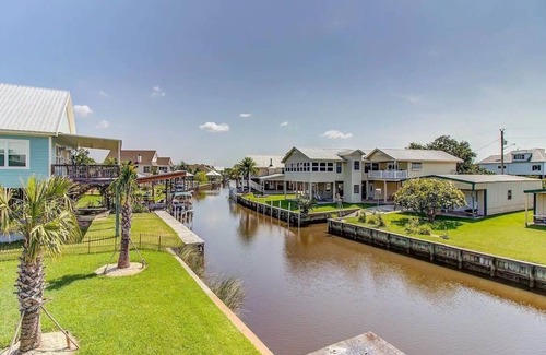 Shoreline Park Casa | Beach House in the Bay!