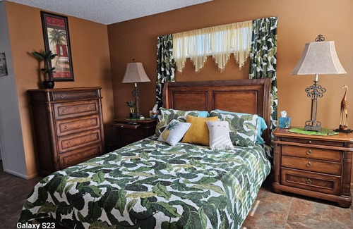 Villages of Green Valley Casa | BEACH HOUSE IN THE DESERT